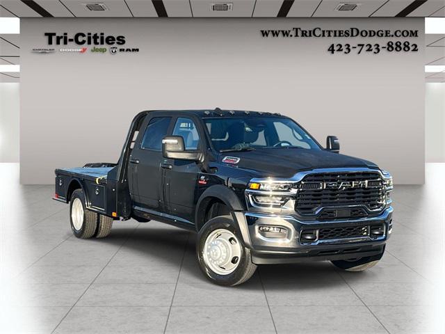 2026 RAM Ram 5500 Chassis Cab RAM 5500 TRADESMAN CHASSIS CREW CAB 4X4 60 CA 2026 RAM Ram 5500 Chassis Cab RAM 5500 TRADESMAN CHASSIS CREW CAB 4X4 60 CA