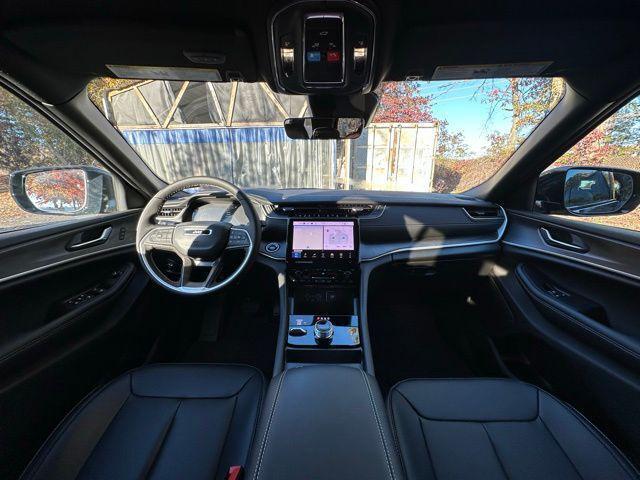 2025 Jeep Grand Cherokee GRAND CHEROKEE LIMITED 4X4 2025 Jeep Grand Cherokee GRAND CHEROKEE LIMITED 4X4