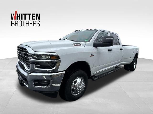 2026 RAM Ram 3500 RAM 3500 TRADESMAN CREW CAB 4X4 8 BOX