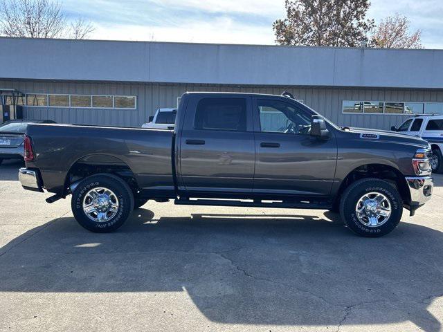 2026 RAM Ram 2500 RAM 2500 TRADESMAN CREW CAB 4X4 64 BOX