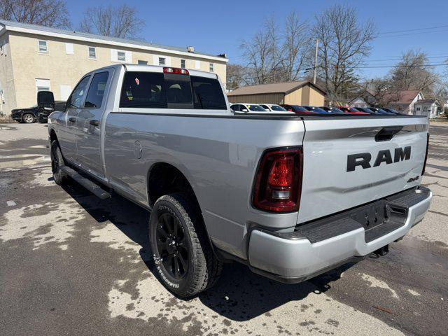 2026 RAM Ram 2500 RAM 2500 BLACK EXPRESS CREW CAB 4X4 8 BOX
