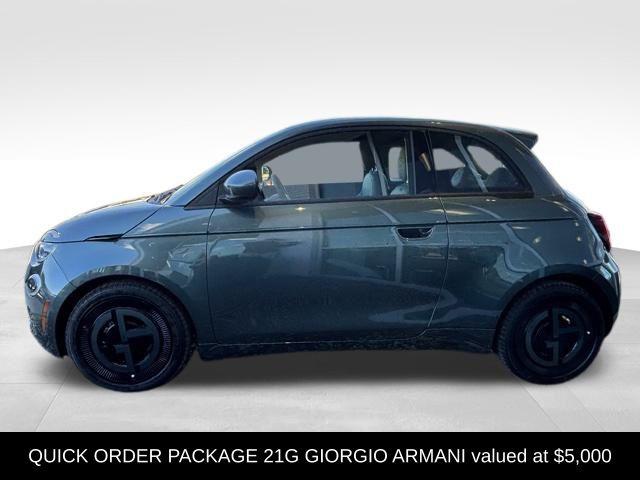 2025 Fiat FIAT 500e GIORGIO ARMANI Collectors Edition 2025 Fiat FIAT 500e GIORGIO ARMANI Collectors Edition