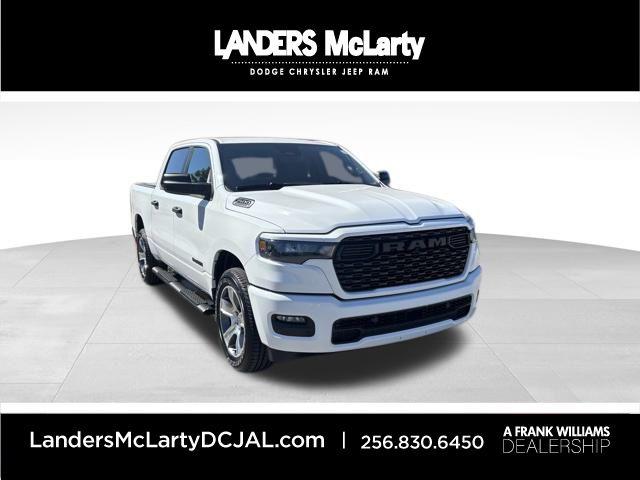 2026 RAM Ram 1500 RAM 1500 EXPRESS CREW CAB 4X2 57 BOX