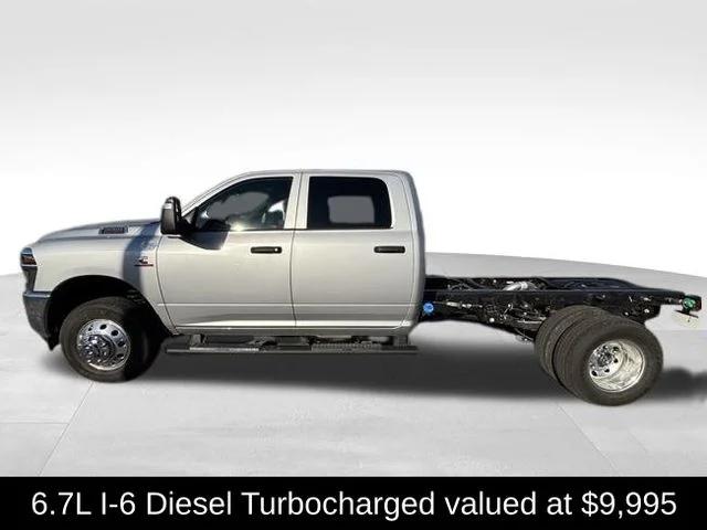 2026 RAM Ram 3500 Chassis Cab RAM 3500 TRADESMAN CREW CAB CHASSIS 4X4 60 CA 2026 RAM Ram 3500 Chassis Cab RAM 3500 TRADESMAN CREW CAB CHASSIS 4X4 60 CA
