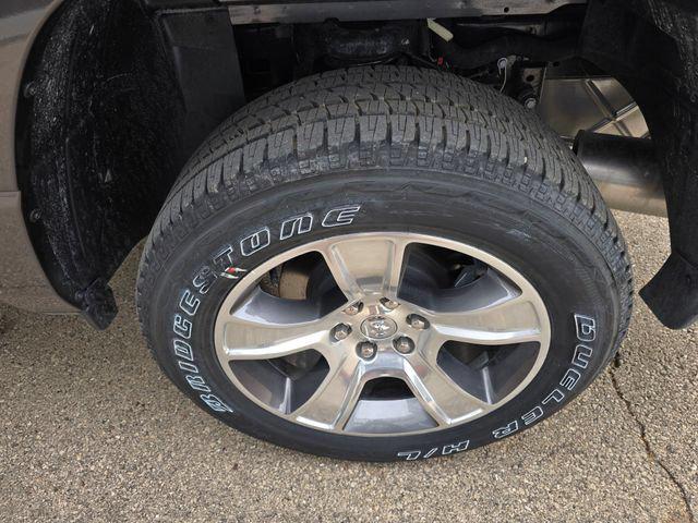 2026 RAM 1500 RAM 1500 EXPRESS CREW CAB 4X4 57 BOX