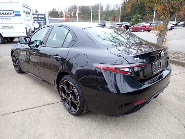 2025 Alfa Romeo Giulia GIULIA INTENSA AWD