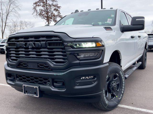 2026 RAM Ram 3500 RAM 3500 TRADESMAN CREW CAB 4X4 8 BOX