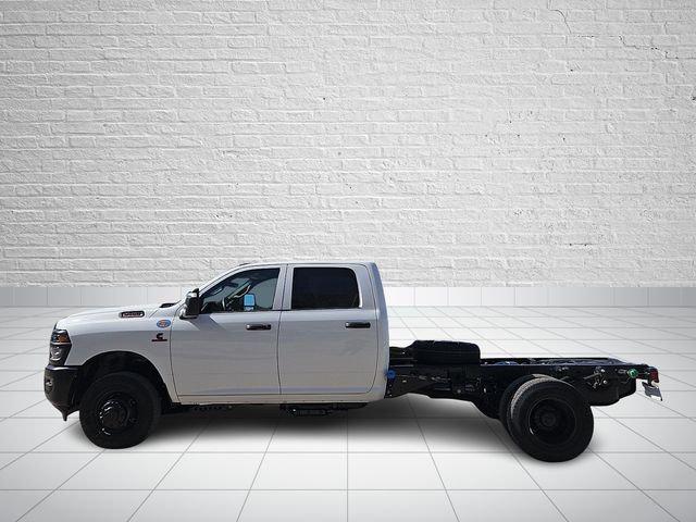 2026 RAM Ram 3500 Chassis Cab RAM 3500 TRADESMAN CREW CAB CHASSIS 4X4 60 CA