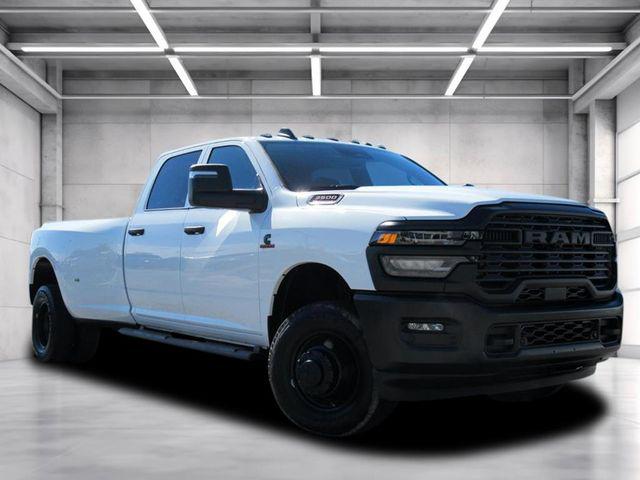 2026 RAM Ram 3500 RAM 3500 TRADESMAN CREW CAB 4X4 8 BOX