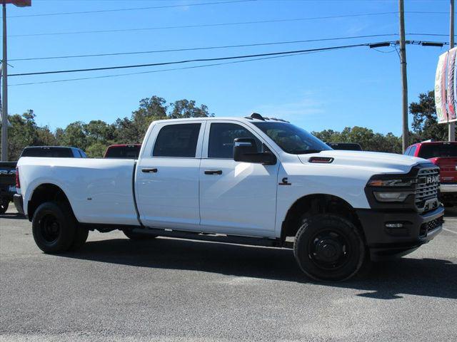 2026 RAM Ram 3500 RAM 3500 TRADESMAN CREW CAB 4X4 8 BOX