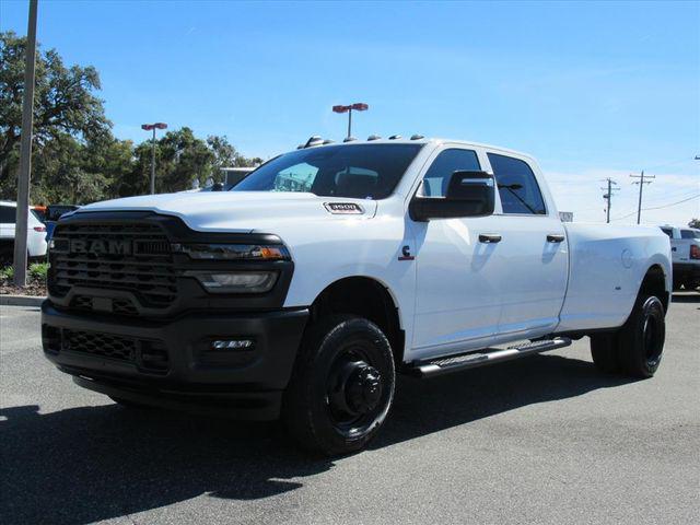 2026 RAM Ram 3500 RAM 3500 TRADESMAN CREW CAB 4X4 8 BOX