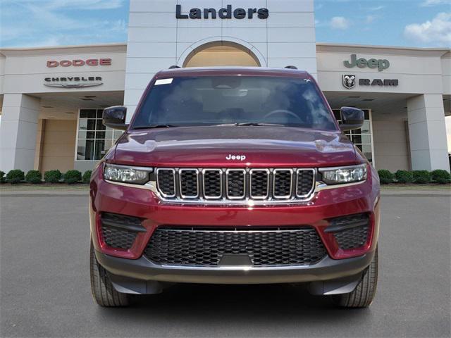 2025 Jeep Grand Cherokee GRAND CHEROKEE LAREDO X 4X2
