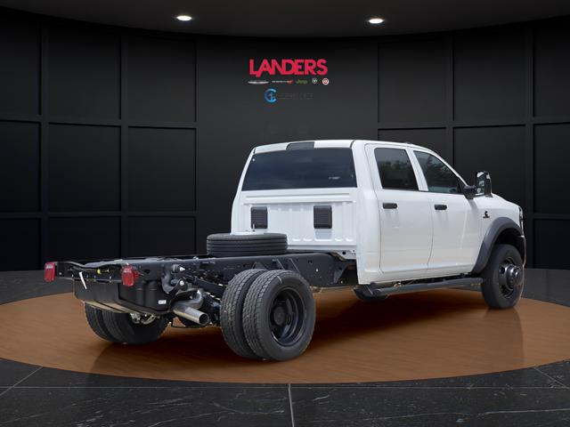 2026 RAM Ram 5500 Chassis Cab RAM 5500 TRADESMAN CHASSIS CREW CAB 4X4 60 CA