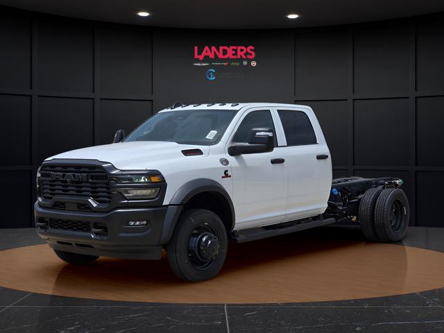 2026 RAM 5500 Chassis RAM 5500 TRADESMAN CHASSIS CREW CAB 4X4 60 CA