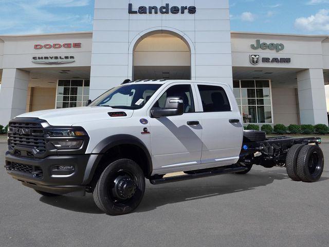 2026 RAM Ram 5500 Chassis Cab RAM 5500 TRADESMAN CHASSIS CREW CAB 4X4 84 CA