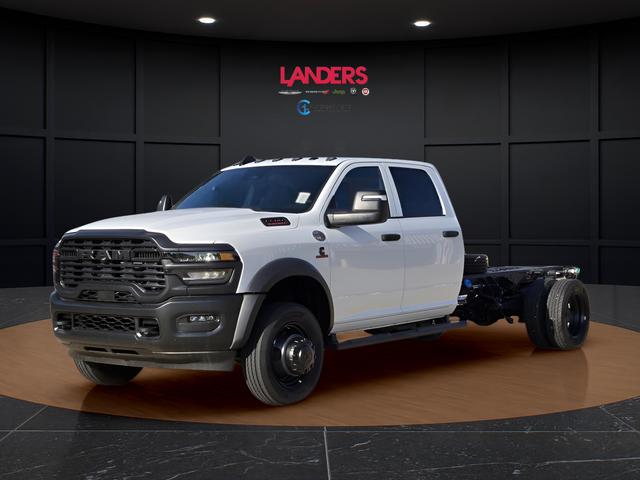 2026 RAM 5500 Chassis RAM 5500 TRADESMAN CHASSIS CREW CAB 4X4 84 CA