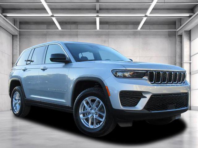 2025 Jeep Grand Cherokee GRAND CHEROKEE LAREDO X 4X2 2025 Jeep Grand Cherokee GRAND CHEROKEE LAREDO X 4X2
