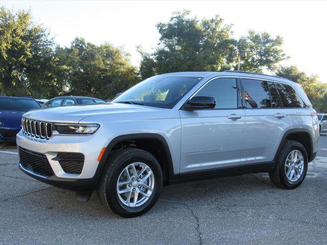 2025 Jeep Grand Cherokee GRAND CHEROKEE LAREDO X 4X2 2025 Jeep Grand Cherokee GRAND CHEROKEE LAREDO X 4X2