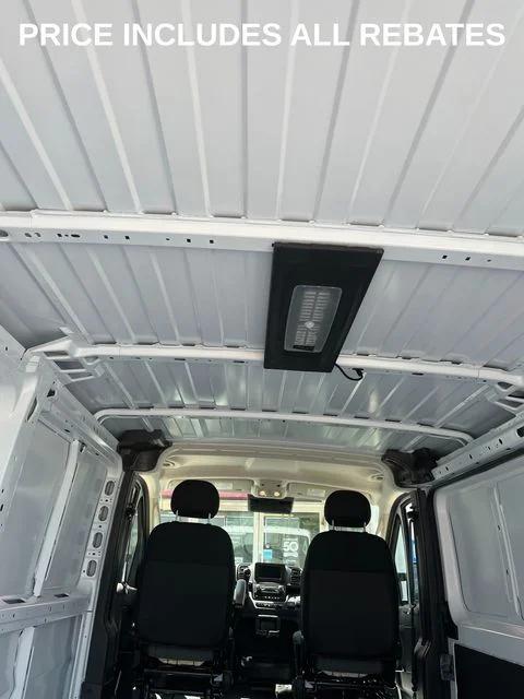 2026 Ram ProMaster Cargo Van Tradesman Low Roof 118 WB w/Pass Seat