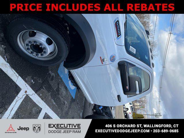 2026 RAM Ram 5500 Chassis Cab RAM 5500 TRADESMAN CHASSIS REGULAR CAB 4X4 60 CA