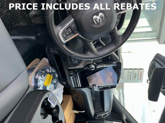 2026 RAM Ram 5500 Chassis Cab RAM 5500 TRADESMAN CHASSIS REGULAR CAB 4X4 60 CA