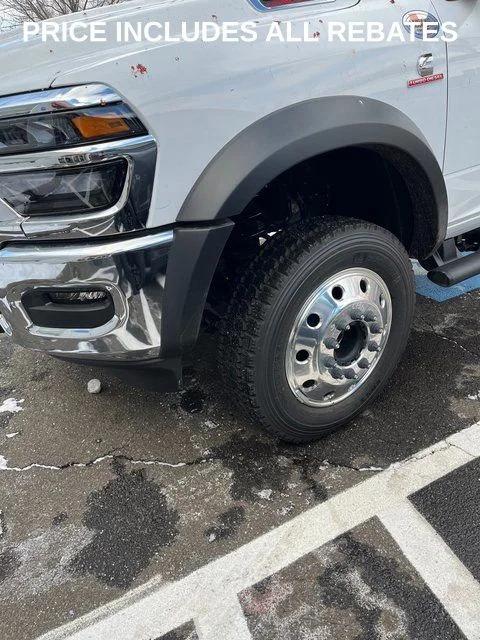 2026 RAM 5500 Chassis RAM 5500 TRADESMAN CHASSIS REGULAR CAB 4X4 60 CA