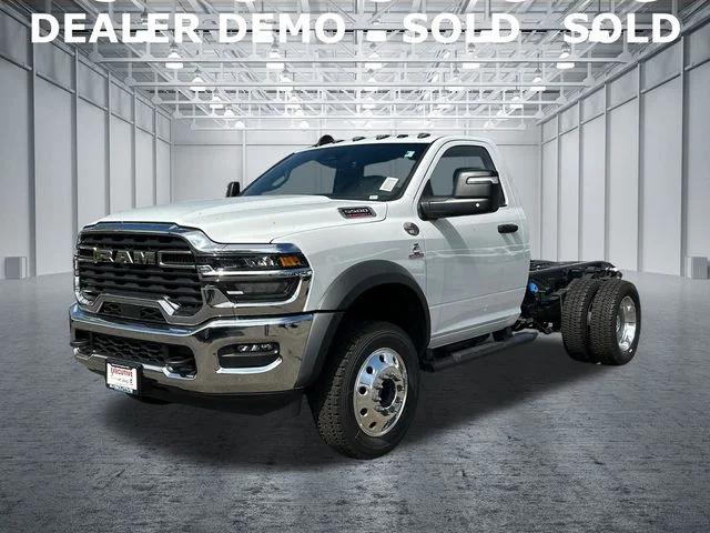 2026 RAM Ram 5500 Chassis Cab RAM 5500 TRADESMAN CHASSIS REGULAR CAB 4X4 60 CA 2026 RAM Ram 5500 Chassis Cab RAM 5500 TRADESMAN CHASSIS REGULAR CAB 4X4 60 CA