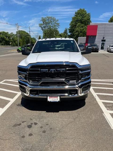 2026 Ram 3500 Chassis Cab Tradesman/Big Horn