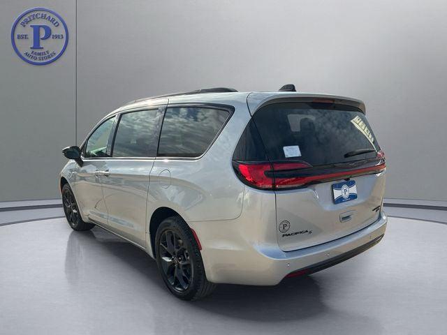 2026 Chrysler Pacifica Limited AWD