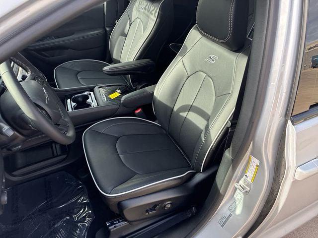 2026 Chrysler Pacifica Limited AWD