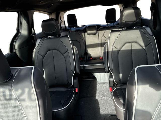 2026 Chrysler Pacifica Limited AWD