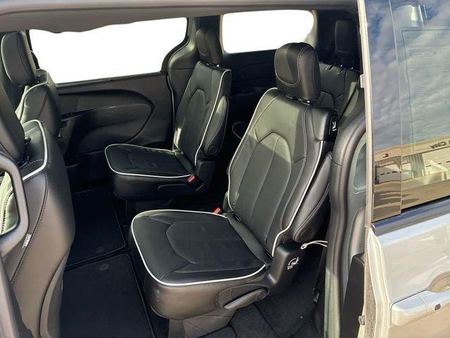 2026 Chrysler Pacifica Limited AWD