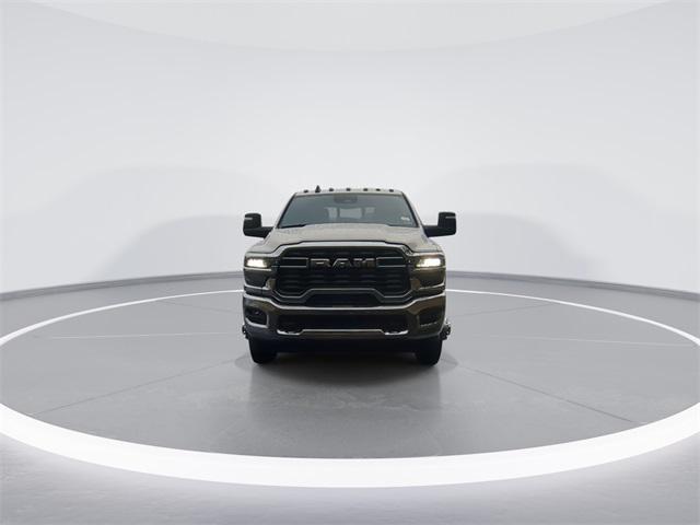 2026 RAM Ram 3500 RAM 3500 TRADESMAN CREW CAB 4X4 8 BOX 2026 RAM Ram 3500 RAM 3500 TRADESMAN CREW CAB 4X4 8 BOX