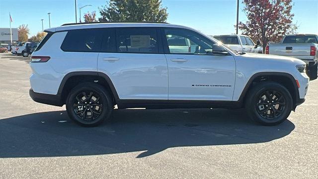 2025 Jeep Grand Cherokee GRAND CHEROKEE L ALTITUDE 4X4 2025 Jeep Grand Cherokee GRAND CHEROKEE L ALTITUDE 4X4