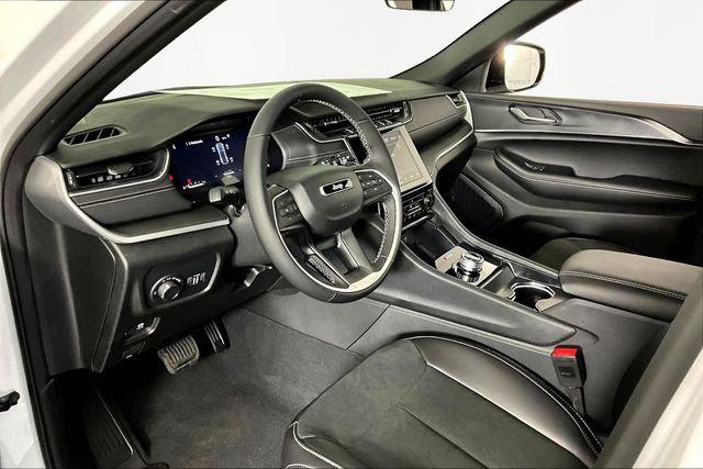 2025 Jeep Grand Cherokee Altitude X 4x2
