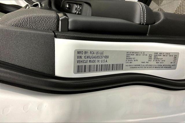 2025 Jeep Grand Cherokee Altitude X 4x2