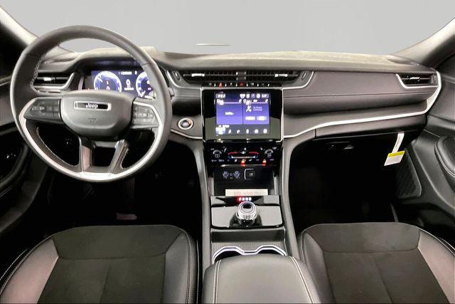 2025 Jeep Grand Cherokee Altitude X 4x4