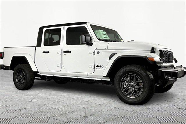 2026 Jeep Gladiator GLADIATOR SPORT S 4X4 2026 Jeep Gladiator GLADIATOR SPORT S 4X4