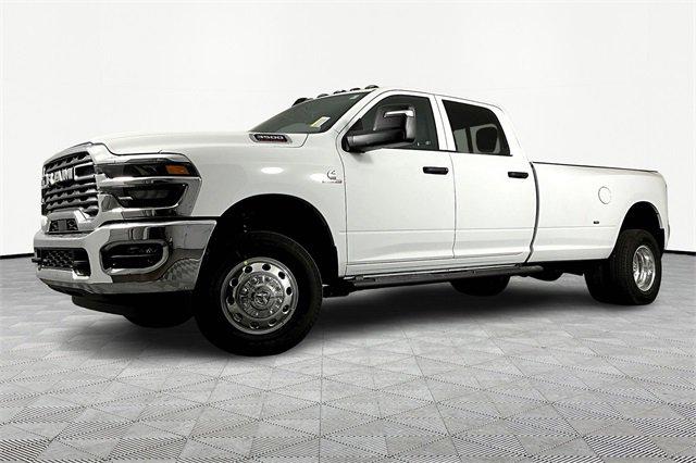 2026 RAM Ram 3500 RAM 3500 TRADESMAN CREW CAB 4X4 8 BOX