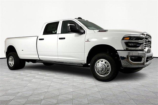 2026 RAM Ram 3500 RAM 3500 TRADESMAN CREW CAB 4X4 8 BOX