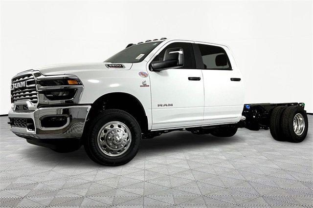 2026 RAM Ram 3500 Chassis Cab RAM 3500 BIG HORN CREW CAB CHASSIS 4X4 60 CA