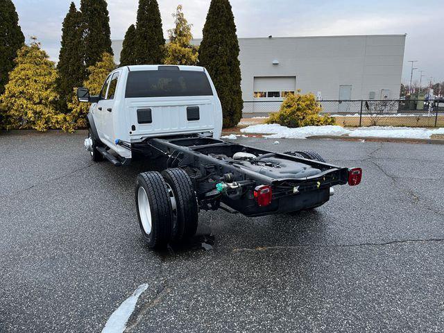 2026 RAM Ram 5500 Chassis Cab RAM 5500 TRADESMAN CHASSIS CREW CAB 4X4 84 CA