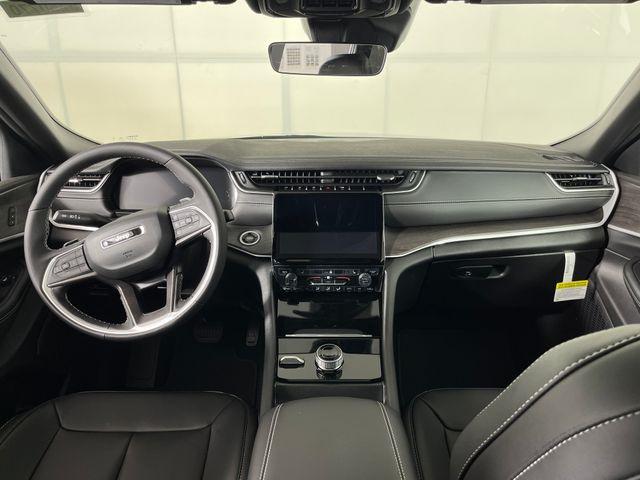 2025 Jeep Grand Cherokee GRAND CHEROKEE LIMITED 4X4 2025 Jeep Grand Cherokee GRAND CHEROKEE LIMITED 4X4