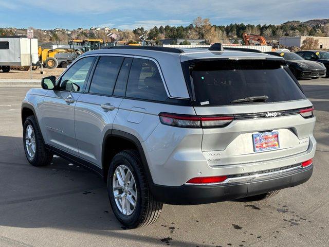 2025 Jeep Grand Cherokee GRAND CHEROKEE LAREDO X 4X4