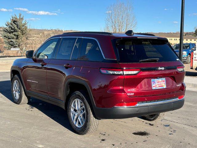 2025 Jeep Grand Cherokee GRAND CHEROKEE LAREDO X 4X4