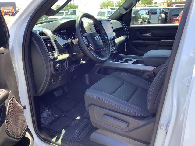 2026 Ram 1500 Express Crew Cab 4x4 5'7" Box