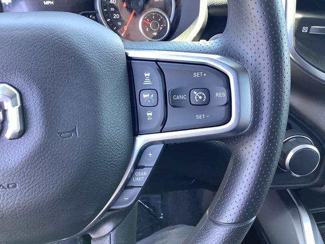 2026 Ram 1500 Express Crew Cab 4x4 5'7" Box
