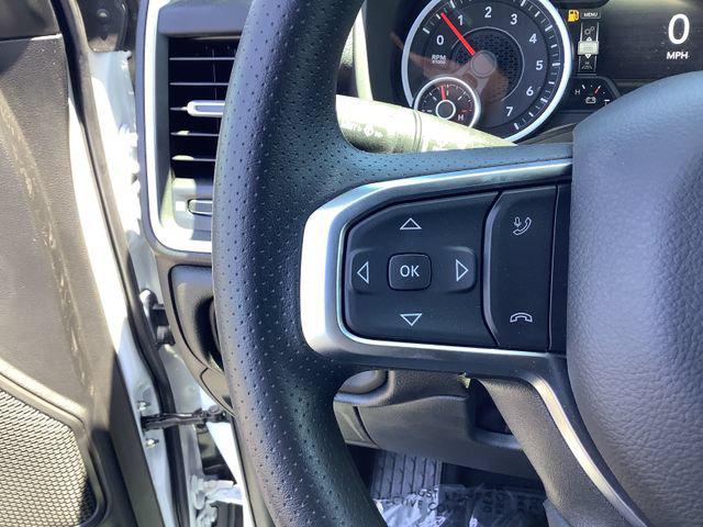 2026 Ram 1500 Express Crew Cab 4x4 5'7" Box