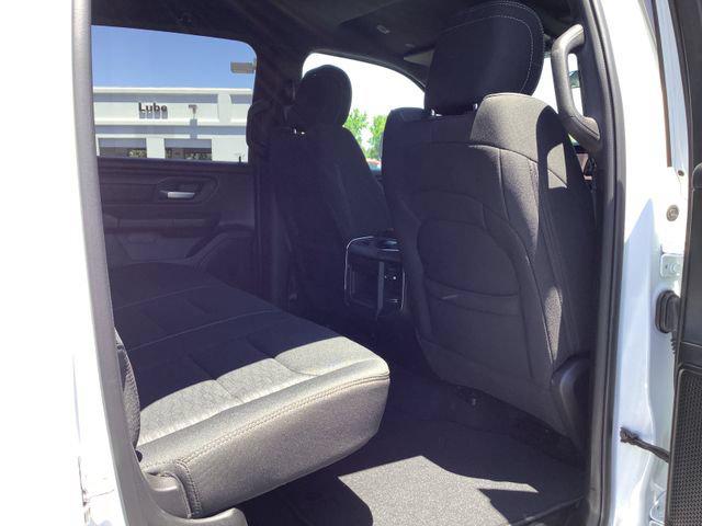 2026 Ram 1500 Express Crew Cab 4x4 5'7" Box