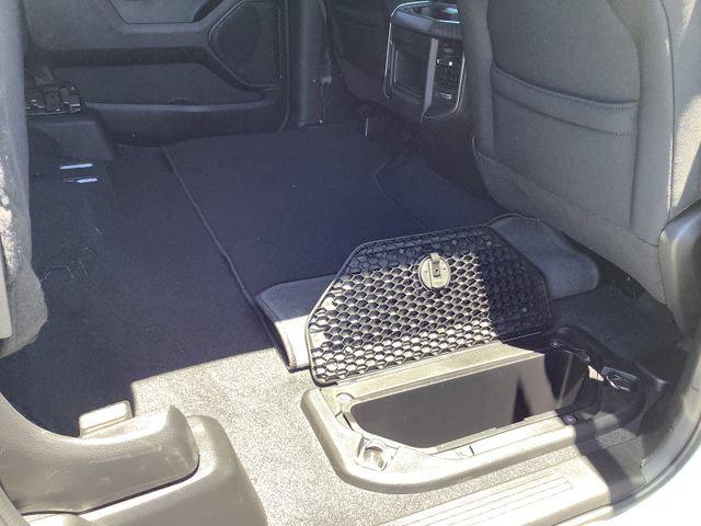 2026 Ram 1500 Express Crew Cab 4x4 5'7" Box